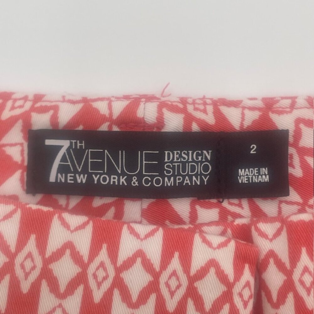 7TH Avenue Design Studio NY & Co. Salmon & White Women's Cuffed Shorts - Size 2 - Picture 7 of 14